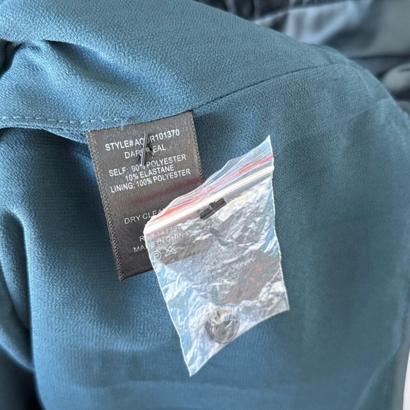 ASTR The Label Petrova Satin Front Cutout Long Sleeve Mini Dress Sz M Dark Teal - Picture 12 of 13